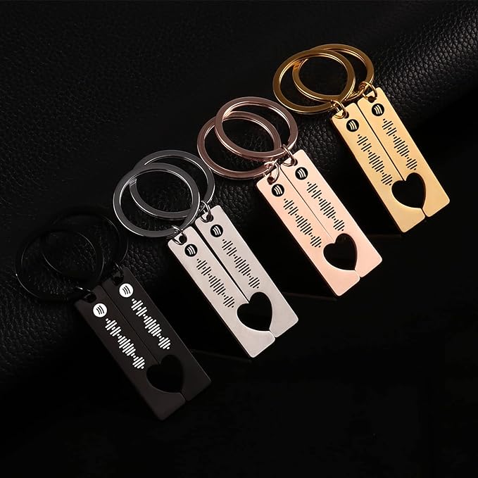 Portachiavi personalizzati in diversi colori, con canzone incisa. Fai un regalo unico e personalizzato